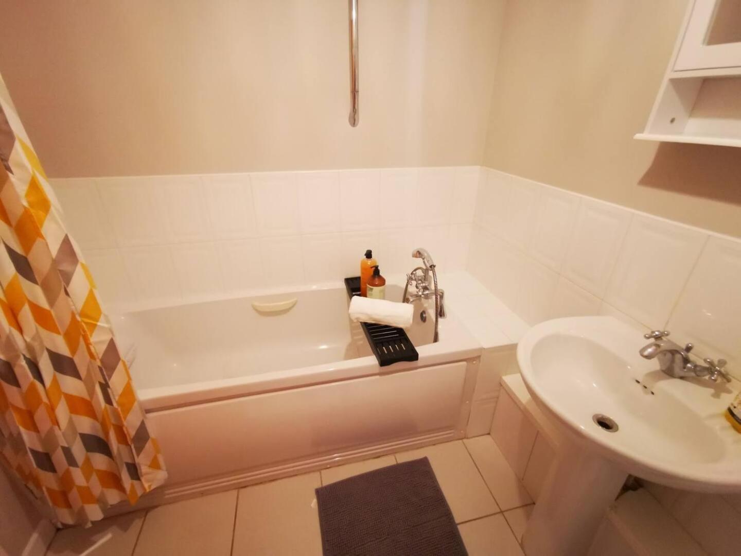 2Br Spacious City Centre Apartment Belfast Extérieur photo