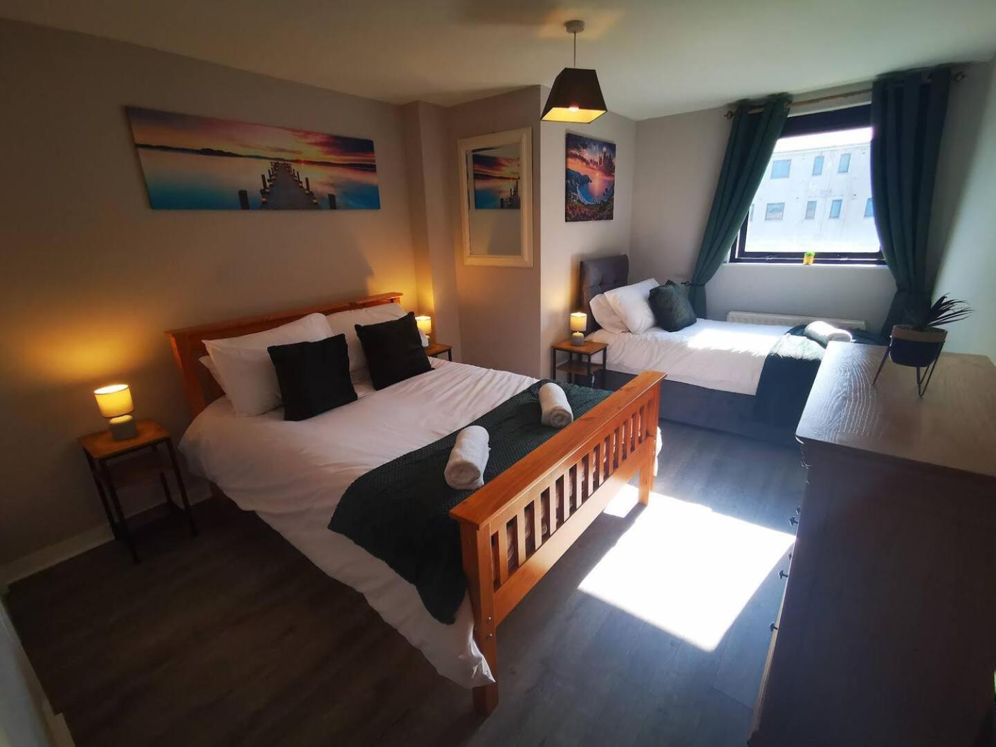2Br Spacious City Centre Apartment Belfast Extérieur photo
