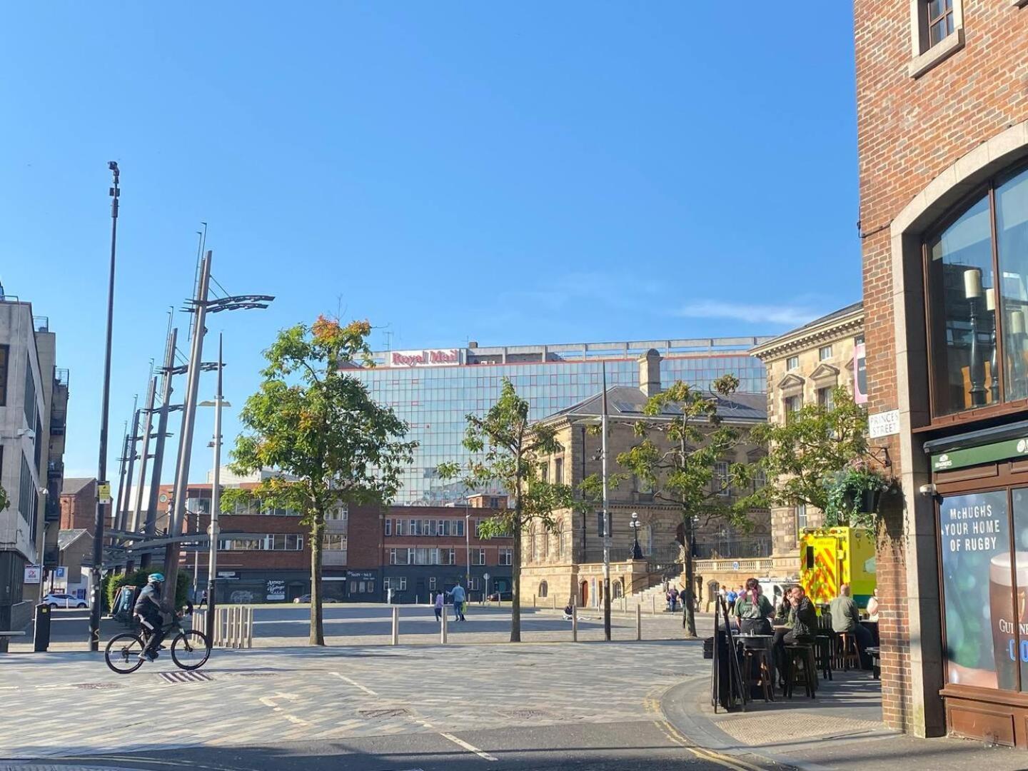 2Br Spacious City Centre Apartment Belfast Extérieur photo