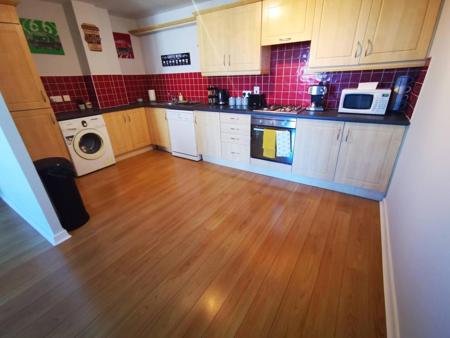 2Br Spacious City Centre Apartment Belfast Extérieur photo